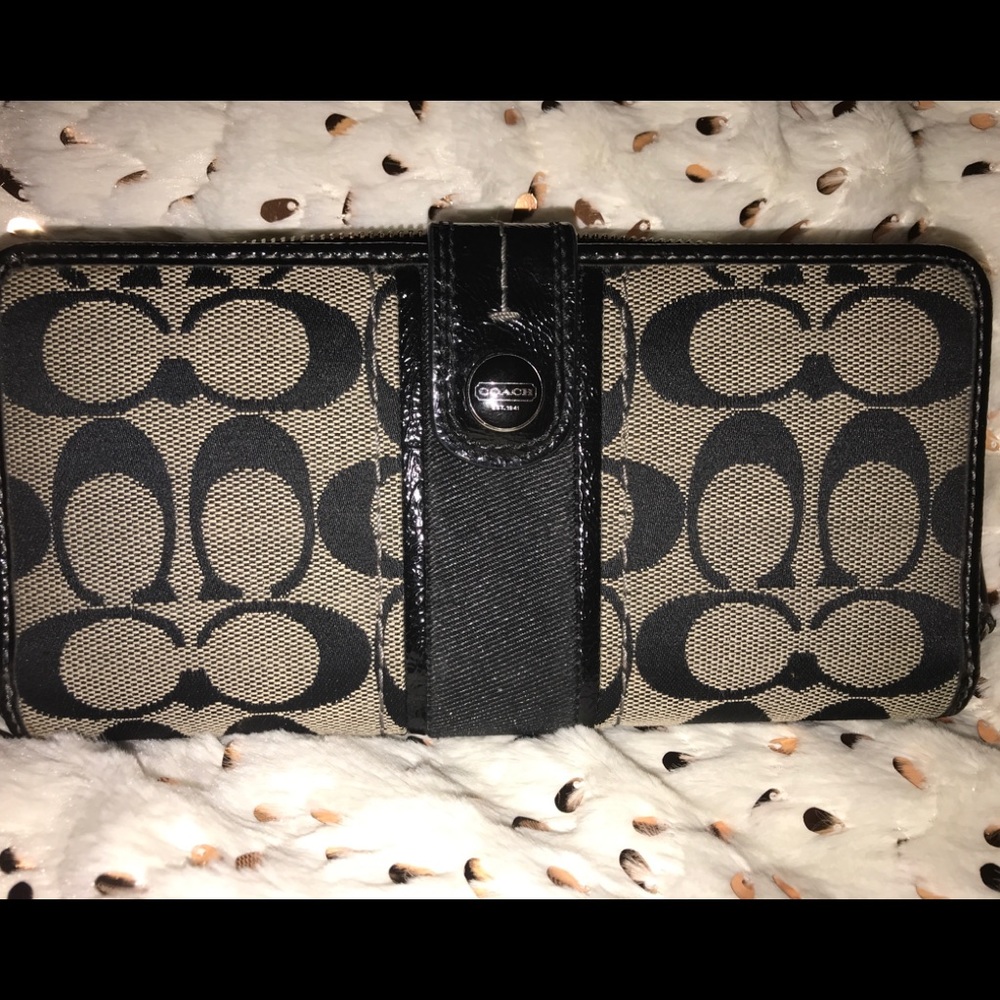 Coach full size accordion zip around  wallet.